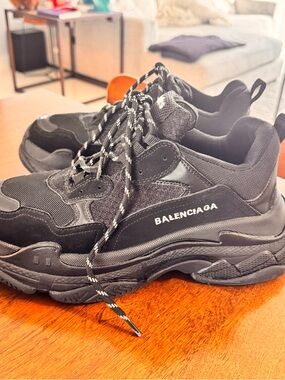 Balenciaga Triple S Black Men’s Chunky Sneakers